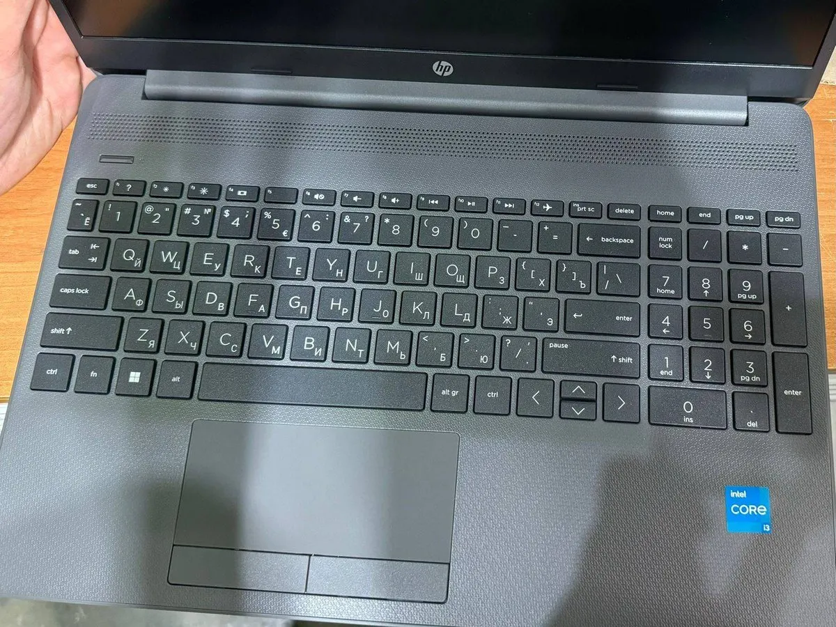 Ноутбук HP 250 G9, 15.6" FHD, Core i3-1215U, 8 ГБ DDR4, 512 ГБ SSD, без ОС, фото 2